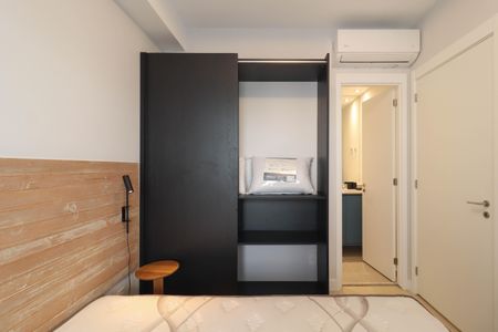 Studio para alugar com 35m², 1 quarto e 1 vaga Studio para alugar com 35m², 1 quarto e 1 vagaSuíte