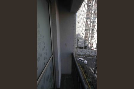 Apartamento à venda com 52m², 2 quartos e 1 vaga Apartamento à venda com 52m², 2 quartos e 1 vagaVaranda