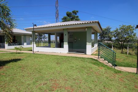 Casa de condomínio para alugar com 100m², 2 quartos e 2 vagas
