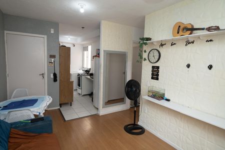 Sala de apartamento para alugar com 2 quartos, 48m² em Santíssimo, Rio de Janeiro