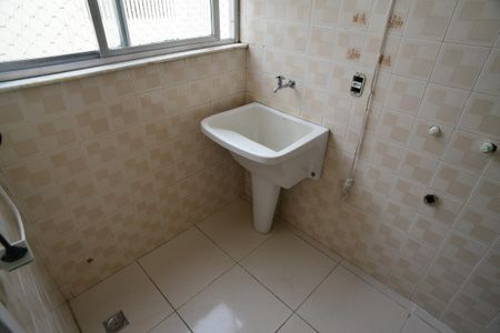 Apartamento para alugar com 85m², 2 quartos e 1 vaga Apartamento para alugar com 85m², 2 quartos e 1 vagaÁrea de Serviço