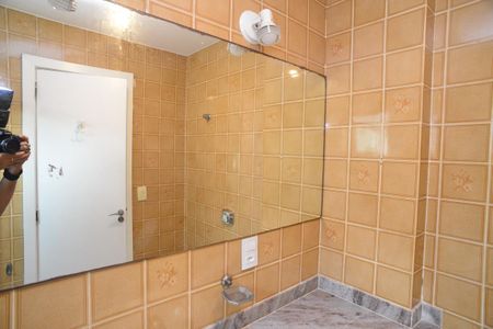 Apartamento para alugar com 85m², 2 quartos e 1 vaga Apartamento para alugar com 85m², 2 quartos e 1 vagaBanheiro Suíte