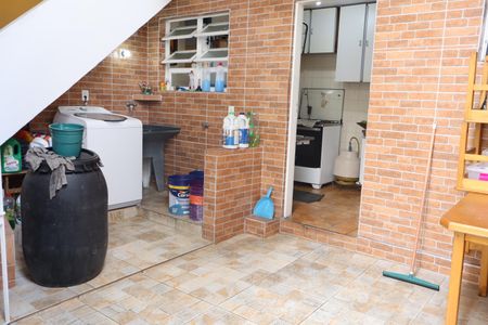 Casa à venda com 210m², 2 quartos e 3 vagasÁrea de Serviço