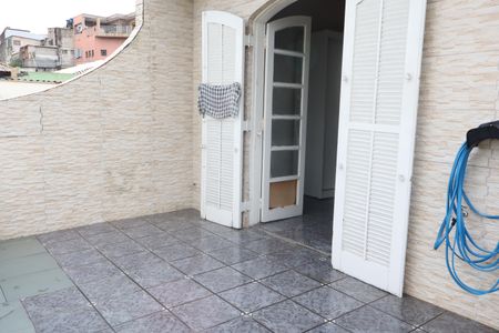 Casa à venda com 210m², 2 quartos e 3 vagasVaranda - Suíte