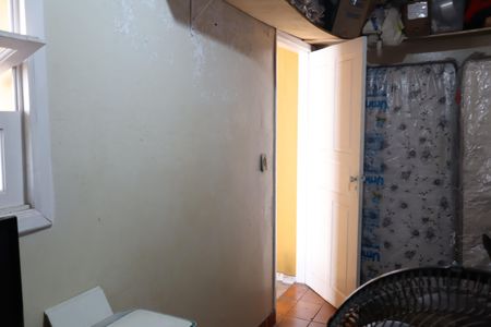 Casa à venda com 210m², 2 quartos e 3 vagasQuarto de Serviço