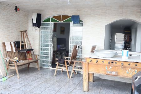 Casa à venda com 210m², 2 quartos e 3 vagasVaranda - Sala