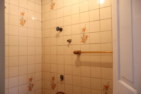 Casa à venda com 210m², 2 quartos e 3 vagasBanheiro de serviço