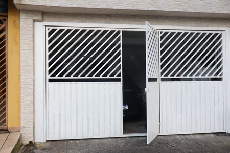 Casa à venda com 210m², 2 quartos e 3 vagasFachada e portão