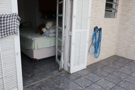 Casa à venda com 210m², 2 quartos e 3 vagasVaranda - Suíte