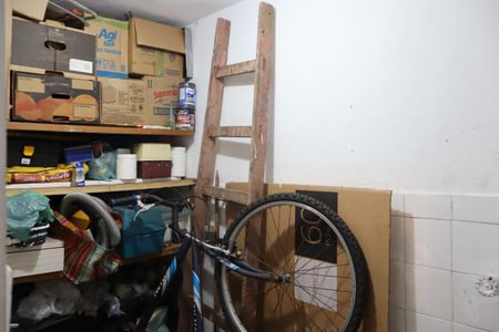 Casa à venda com 210m², 2 quartos e 3 vagasCozinha garagem