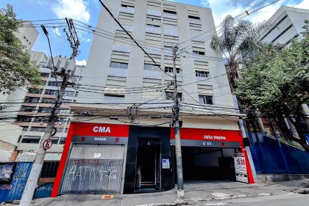 Apartamento à venda com 44m², 1 quarto e sem vagaFachada - Plaquinha