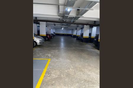 Apartamento à venda com 49m², 2 quartos e 1 vaga Apartamento à venda com 49m², 2 quartos e 1 vagaEstacionamento