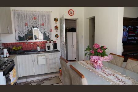 Casa à venda com 125m², 2 quartos e 2 vagasCozinha