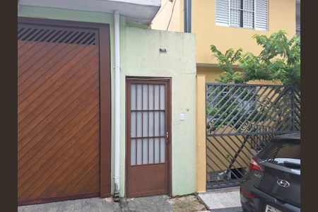 Casa para alugar com 50m², 2 quartos e sem vaga Casa para alugar com 50m², 2 quartos e sem vagaFachada