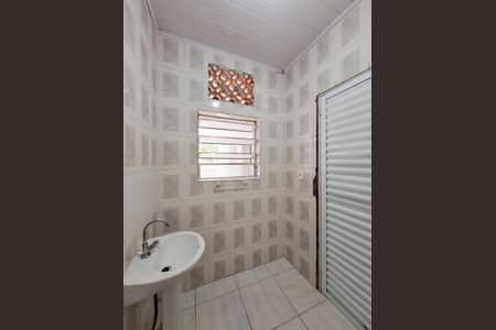 Casa para alugar com 50m², 2 quartos e sem vaga Casa para alugar com 50m², 2 quartos e sem vagaBanheiro