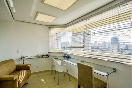 Apartamento para alugar com 200m², 3 quartos e 2 vagas Apartamento para alugar com 200m², 3 quartos e 2 vagasEscritório