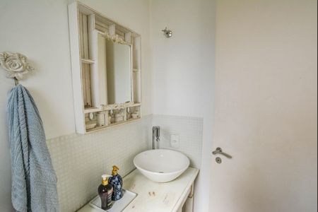 Apartamento para alugar com 200m², 3 quartos e 2 vagas Apartamento para alugar com 200m², 3 quartos e 2 vagasLavabo