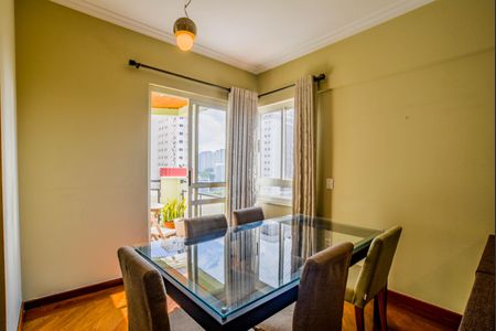 Apartamento para alugar com 200m², 3 quartos e 2 vagas Apartamento para alugar com 200m², 3 quartos e 2 vagasSala 1