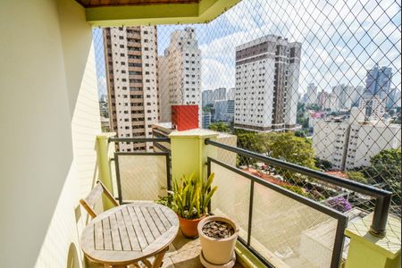 Apartamento para alugar com 200m², 3 quartos e 2 vagas Apartamento para alugar com 200m², 3 quartos e 2 vagasSala 1