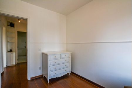 Apartamento para alugar com 200m², 3 quartos e 2 vagas Apartamento para alugar com 200m², 3 quartos e 2 vagasQuarto 1