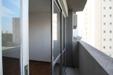 Apartamento à venda com 74m², 2 quartos e 1 vaga Apartamento à venda com 74m², 2 quartos e 1 vagaVista