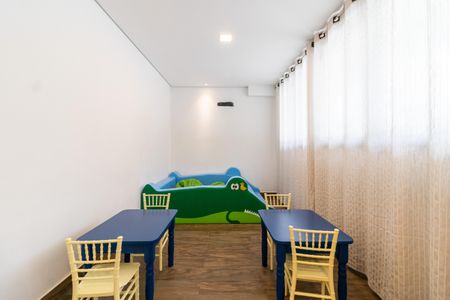 Apartamento à venda com 180m², 2 quartos e 2 vagas Apartamento à venda com 180m², 2 quartos e 2 vagasÁrea Comum