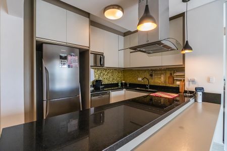 Apartamento à venda com 180m², 2 quartos e 2 vagas Apartamento à venda com 180m², 2 quartos e 2 vagasCozinha