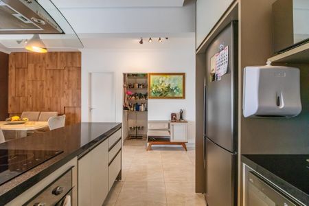 Apartamento à venda com 180m², 2 quartos e 2 vagas Apartamento à venda com 180m², 2 quartos e 2 vagasCozinha