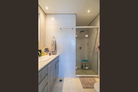 Apartamento à venda com 180m², 2 quartos e 2 vagas Apartamento à venda com 180m², 2 quartos e 2 vagasBanheiro da Suíte