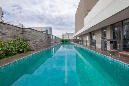 Studio para alugar com 37m², 1 quarto e 1 vaga Studio para alugar com 37m², 1 quarto e 1 vagaPiscina