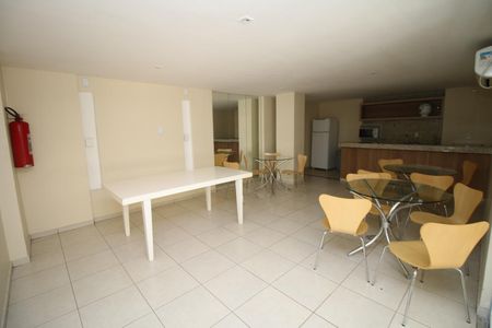 Apartamento à venda com 60m², 2 quartos e 1 vagaÁrea comum - Salão de festas