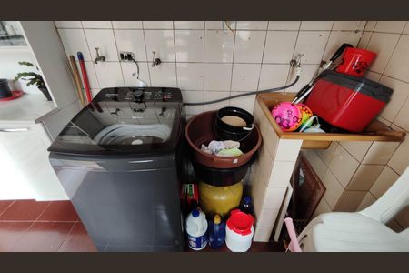 Casa à venda com 375m², 4 quartos e 2 vagas Casa à venda com 375m², 4 quartos e 2 vagasCasa 2 - Área de serviço