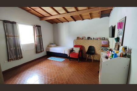 Casa à venda com 375m², 4 quartos e 2 vagas Casa à venda com 375m², 4 quartos e 2 vagasCasa 2 - Quarto 1