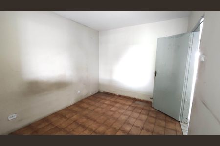 Casa 1 - Quarto 1 de casa à venda com 4 quartos, 375m² em Vila Carmosina, São Paulo