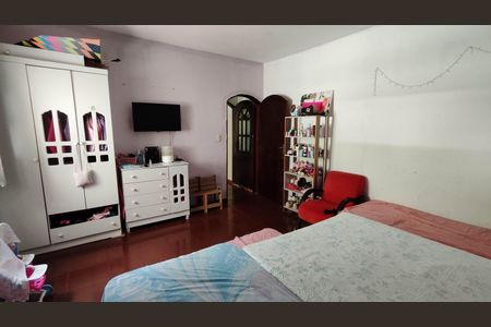 Casa à venda com 375m², 4 quartos e 2 vagas Casa à venda com 375m², 4 quartos e 2 vagasCasa 2 - Suíte