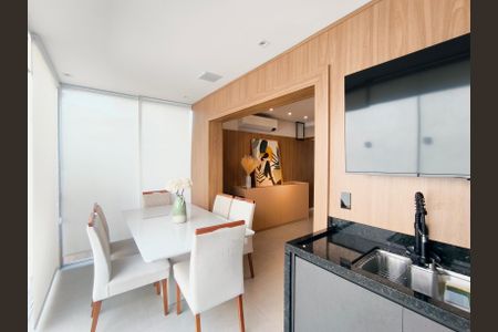 Casa de condomínio à venda com 106m², 3 quartos e 2 vagas Casa de condomínio à venda com 106m², 3 quartos e 2 vagasSala de Jantar e Churrasqueira