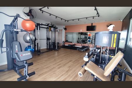 Casa de condomínio à venda com 106m², 3 quartos e 2 vagas Casa de condomínio à venda com 106m², 3 quartos e 2 vagasÁrea comum - Academia