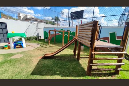 Casa de condomínio à venda com 106m², 3 quartos e 2 vagas Casa de condomínio à venda com 106m², 3 quartos e 2 vagasÁrea comum - Playground