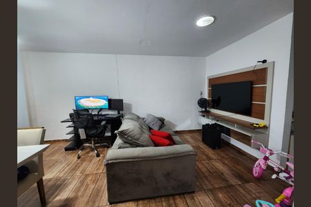 Casa para alugar com 200m², 2 quartos e sem vaga Casa para alugar com 200m², 2 quartos e sem vagaSala