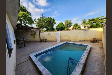 Casa para alugar com 200m², 2 quartos e sem vaga Casa para alugar com 200m², 2 quartos e sem vagaPiscina