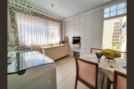 Casa à venda com 97m², 2 quartos e sem vaga Casa à venda com 97m², 2 quartos e sem vagaLavanderia