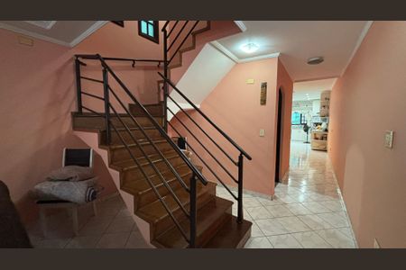 Escada de casa à venda com 3 quartos, 393m² em Parque Sao Vicente, Santo André