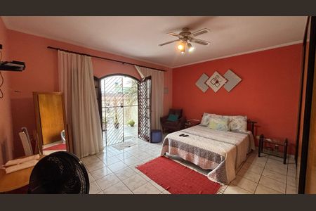 Casa à venda com 393m², 3 quartos e 2 vagasSuite