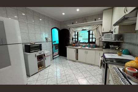 Casa à venda com 393m², 3 quartos e 2 vagasCozinha