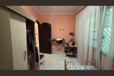 Casa à venda com 393m², 3 quartos e 2 vagasQuarto 1