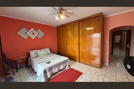 Casa à venda com 393m², 3 quartos e 2 vagasSuite