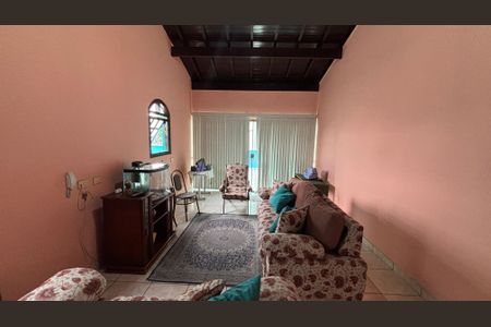 Casa à venda com 393m², 3 quartos e 2 vagasSótão - Sala Tv