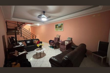 Casa à venda com 393m², 3 quartos e 2 vagasSala