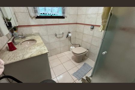 Casa à venda com 393m², 3 quartos e 2 vagasBanheiro