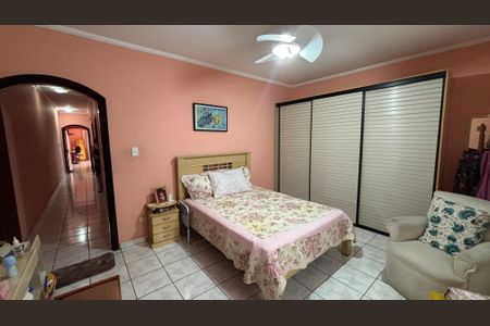 Casa à venda com 393m², 3 quartos e 2 vagasQuarto 2